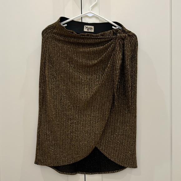 Show Me Your MuMu Anjolie Wrap Skirt size small NWT - Picture 3 of 5